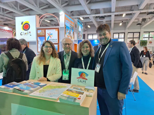 Imagen: Equipo de Calp en la Internacionale Tourisme Börse de Berlín