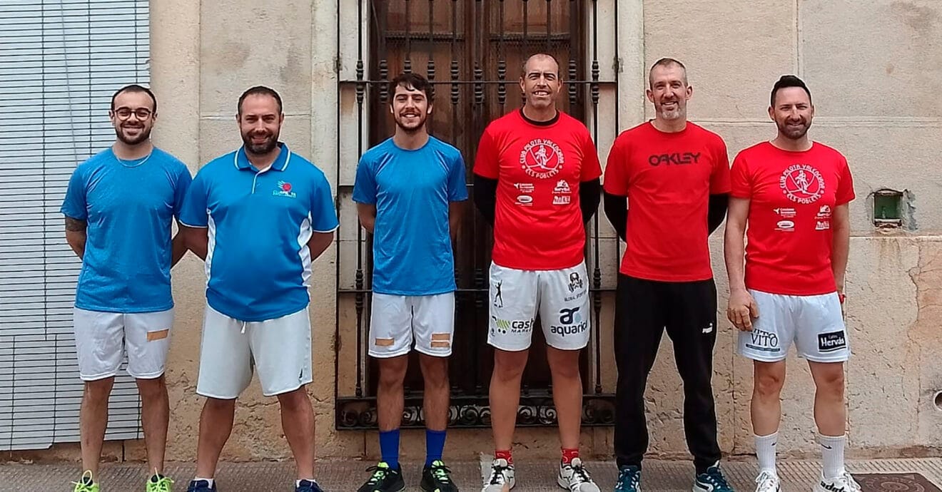 Equipos de Mon, Toni y Ángel contra Garrot i pa dur