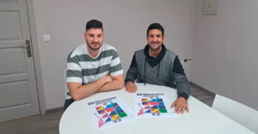 jordi ruiz regidor de festes i tradicions de lajuntament dondara y javi gomez representante de lassociacio cultural taurina joia llevantina dondara