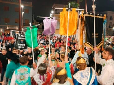 La plaça de l’Ajuntament de Pego celebra los premios de las fallas 2024