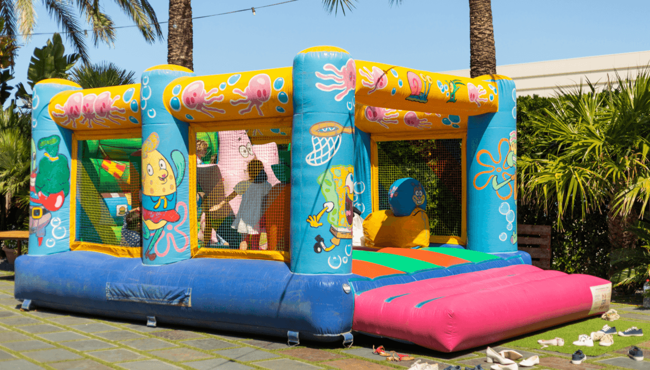 Los más pequeños de la casa disfrutarán y se divertirán en Salones Carrasco