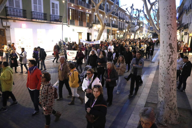 Manifestación del 8M en Dénia en 2024 12