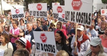 Manifestación por la ley de Costas en Dénia en 2023