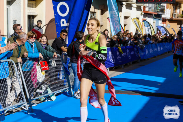 Imagen: María Isabel Ferrer, primera de la Volta Popular a Gata