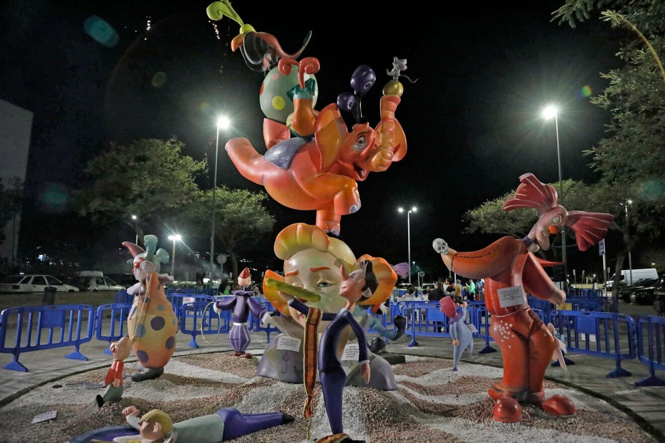 Monumento grande de la Falla Nou Camp Roig de Dénia en 2024