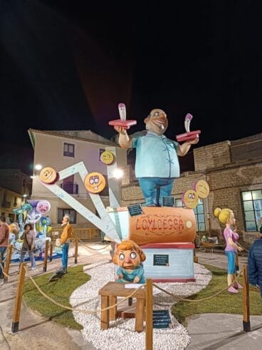 Monumento grande de la Falla Plaça i Natzaré de Pego en 2024