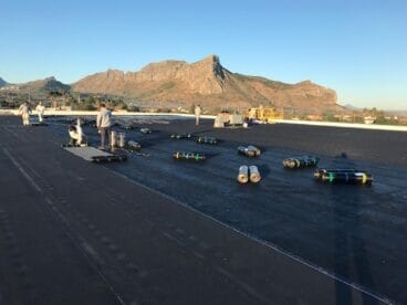 Trabajos de rehabilitación e impermeabilización de la cubierta del Pabellón de deportes de Ondara