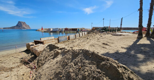 Imagen: Regeneración de la playa Puerto Blanco de Calp