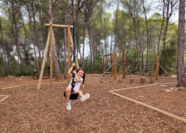 Tirolina parque El Pinaret en La Xara