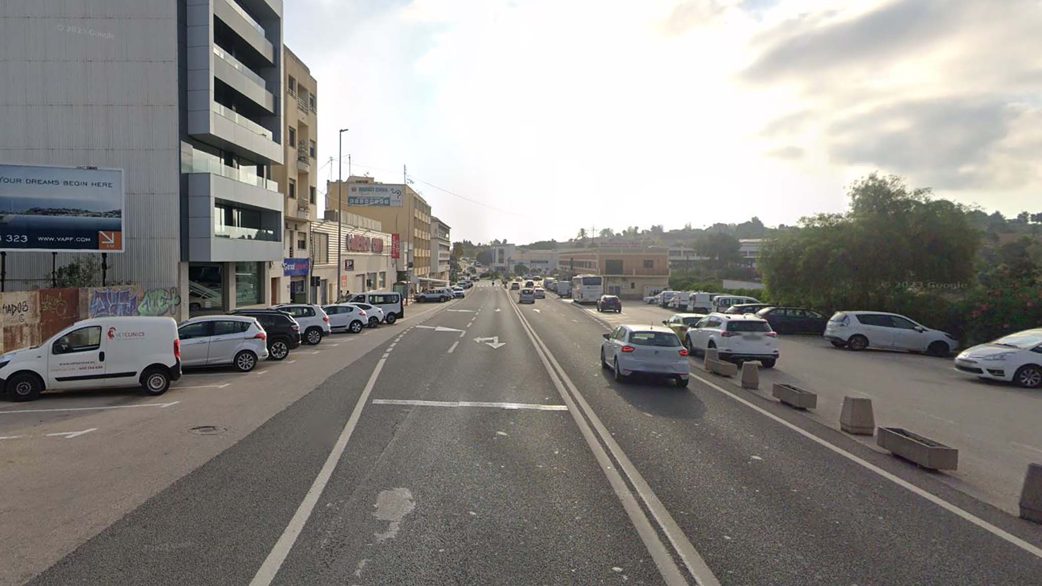 tramo de la avenida pais valencia de benissa