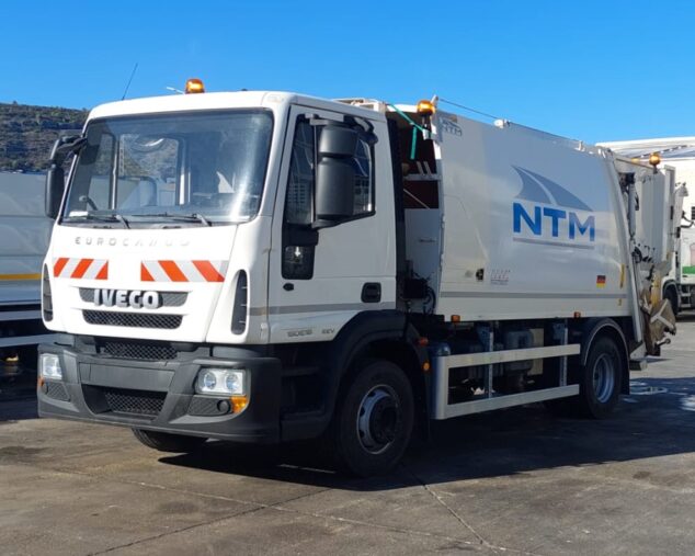 Imagen: Nuevo camión de residuos del servicio de limpieza de Benitatxell