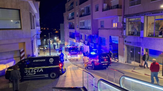 Imagen: Agentes de la policía y Bomberos en el suceso en Calp