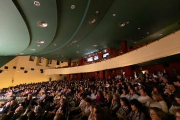 Auditorio abarrotado durante la gala del Centenario de la Cofradía de Pescadores de Calp