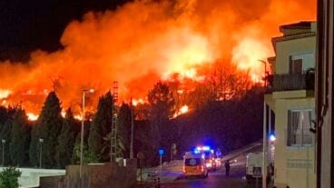 el fuego en teulada desde las casas cercanas