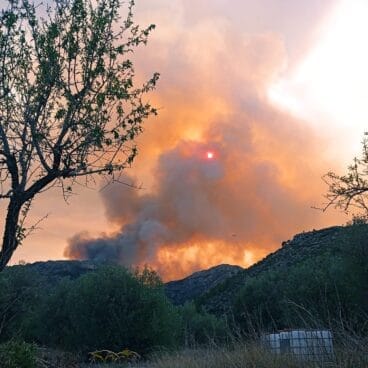 Evolución del incendio visto desde Xaló Foto VOST CV