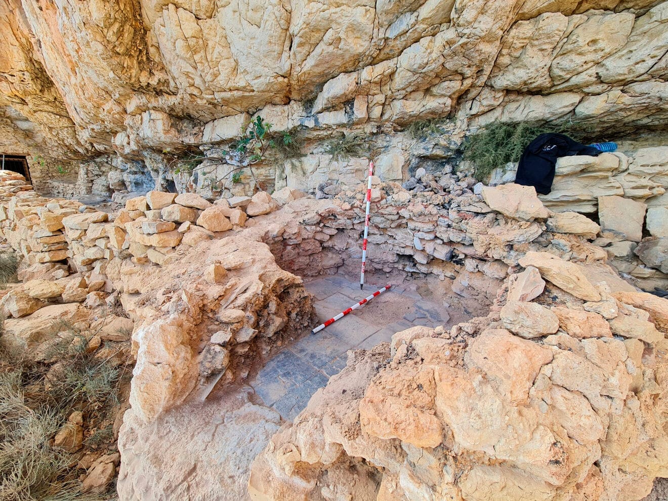 Horno de la Cova de les Morretes de Benitatxell 09