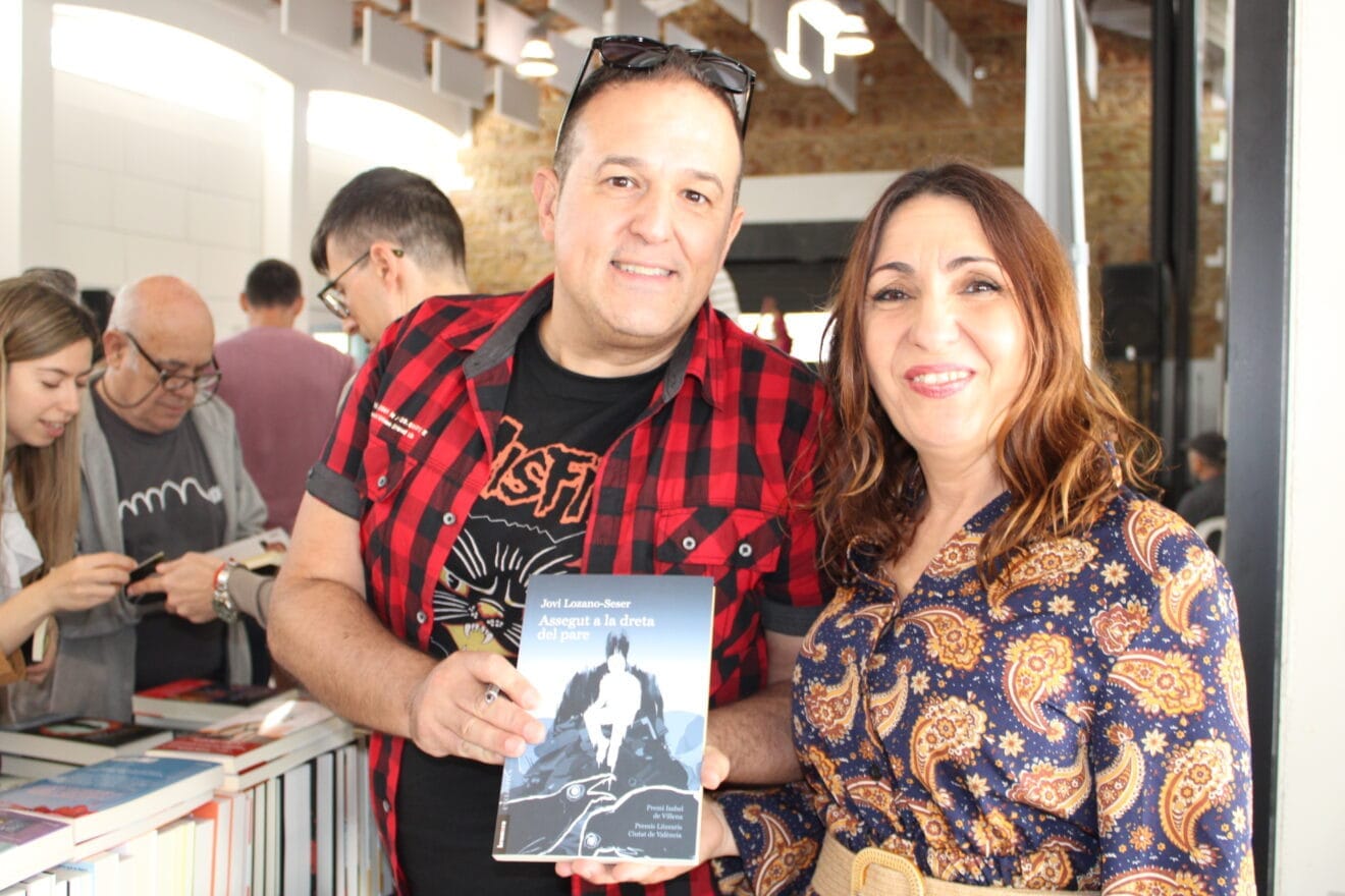 Jovi Lozano presenta su último libro en Ondara