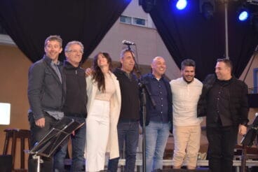 Actuación musical en el Mitjafava Fest en el Poble Nou de Benitatxell