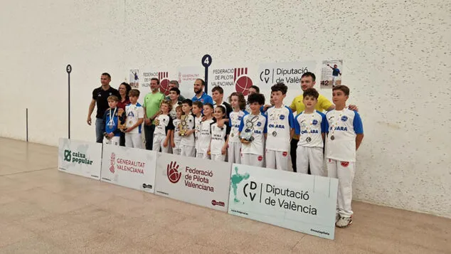 Imagen: Alevines de la Escola Municipal de Pilota de Ondara en la Final Provincial JECV de Escala i Corda