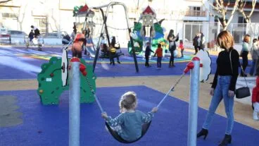 apertura del parque infantil del freginal de xabia archivo