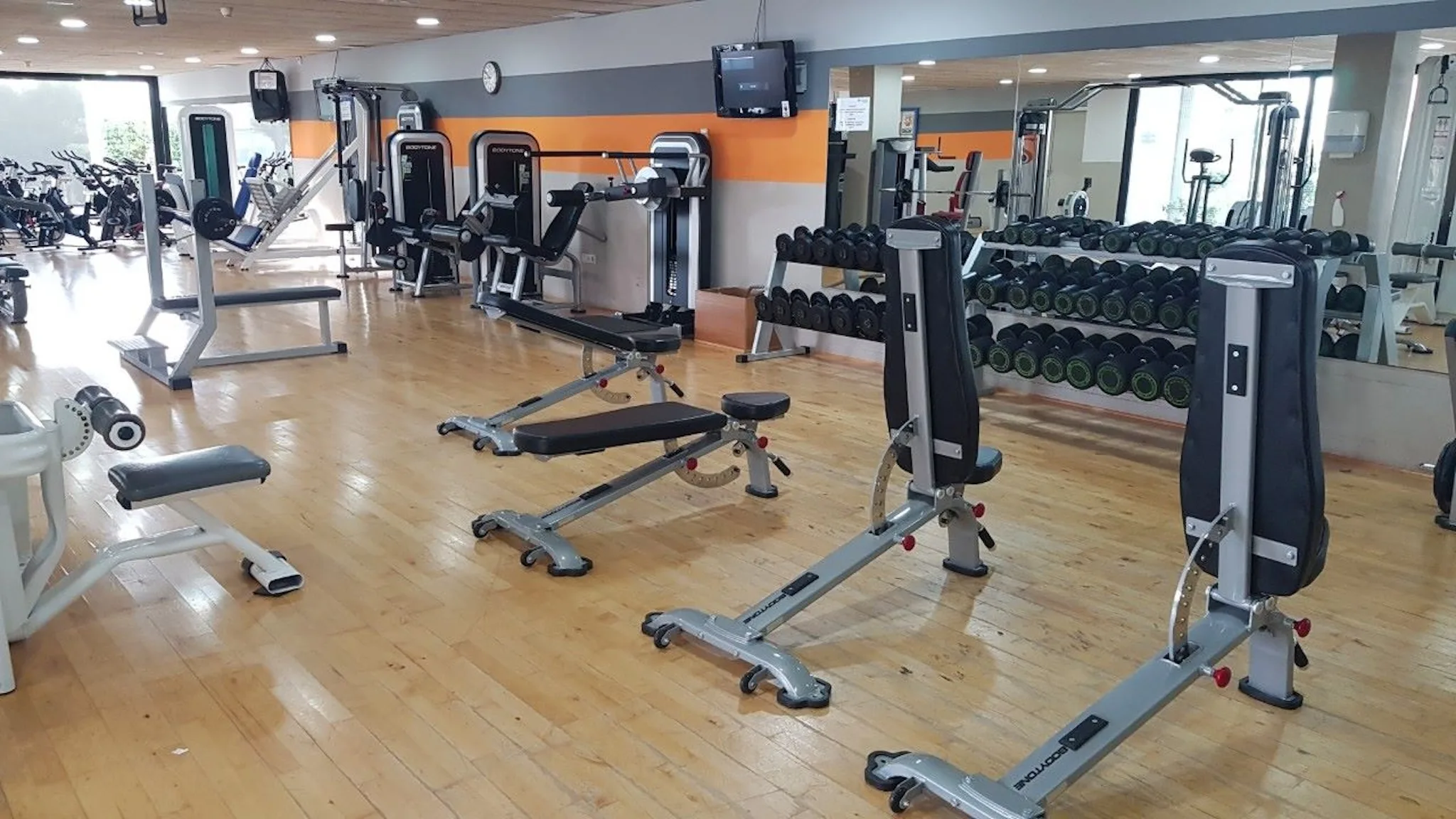 benissa renovara el gimnasio de la piscina municipal y creara una nueva sala de entreno