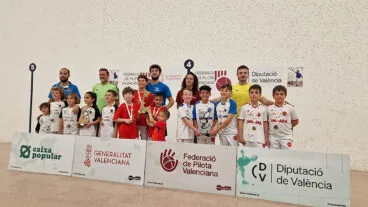 Benjamines de la Escola Municipal de Pilota de Ondara en la Final Provincial JECV de Escala i Corda