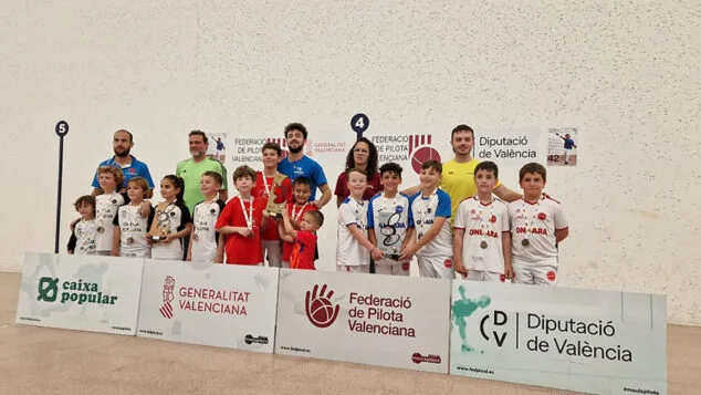 Imagen: Benjamines de la Escola Municipal de Pilota de Ondara en la Final Provincial JECV de Escala i Corda