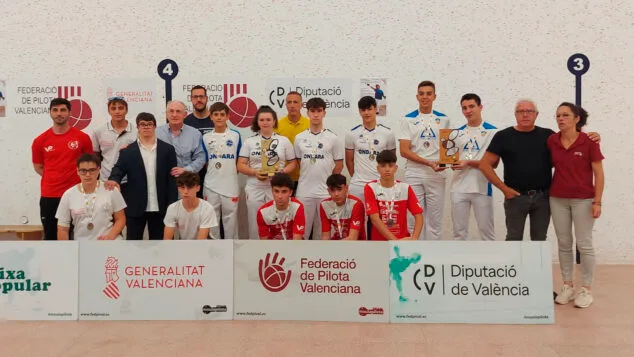 Imagen: Cadetes de la Escola Municipal de Pilota de Ondara en la Final Provincial JECV de Escala i Corda