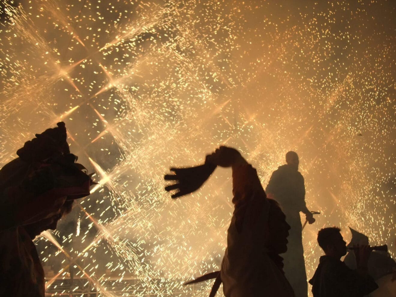 Correfocs en Benigembla. Ayuntamiento de Vall de Pop.
