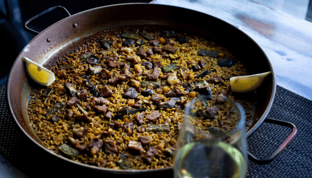 degusta sus variados arroces con ibericos