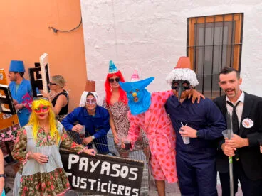 Disfraces en las fiestas de la Rosa de Benitatxell 2024 18