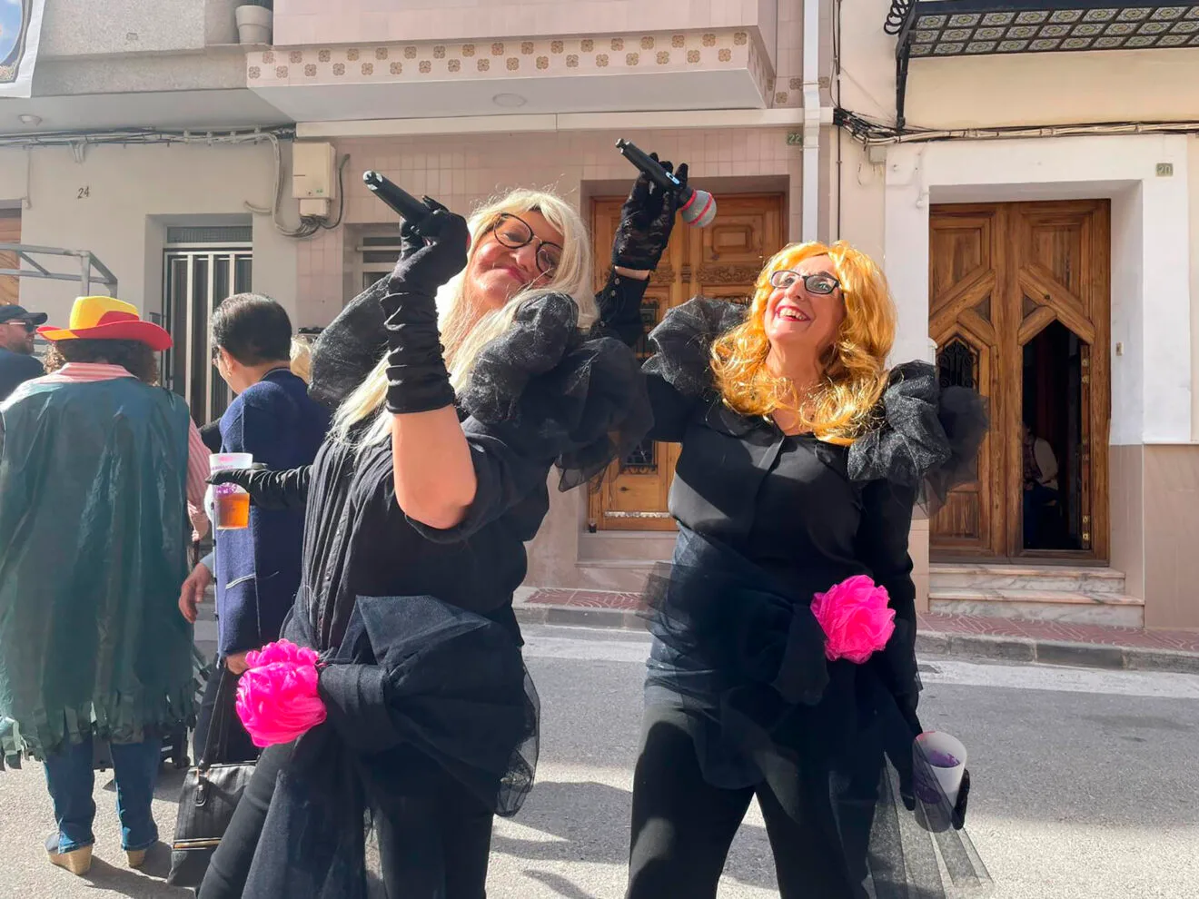 Disfraces en las fiestas de la Rosa de Benitatxell 2024 24