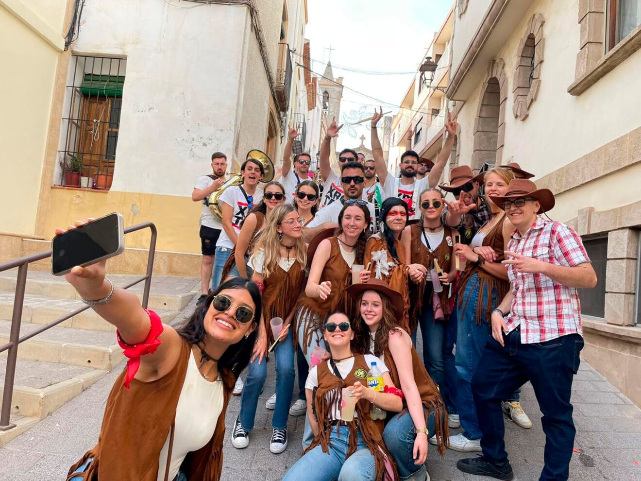 Disfraces en las fiestas de la Rosa de Benitatxell 2024 47