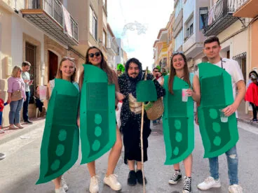 Disfraces en las fiestas de la Rosa de Benitatxell 2024 60