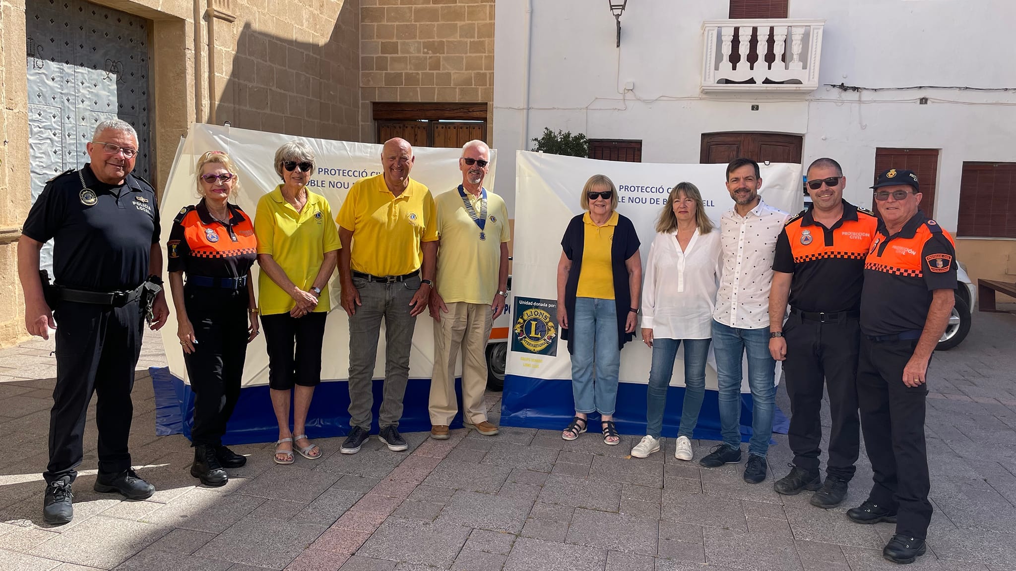 donacion del teulada moraira lions club a proteccion civil de
