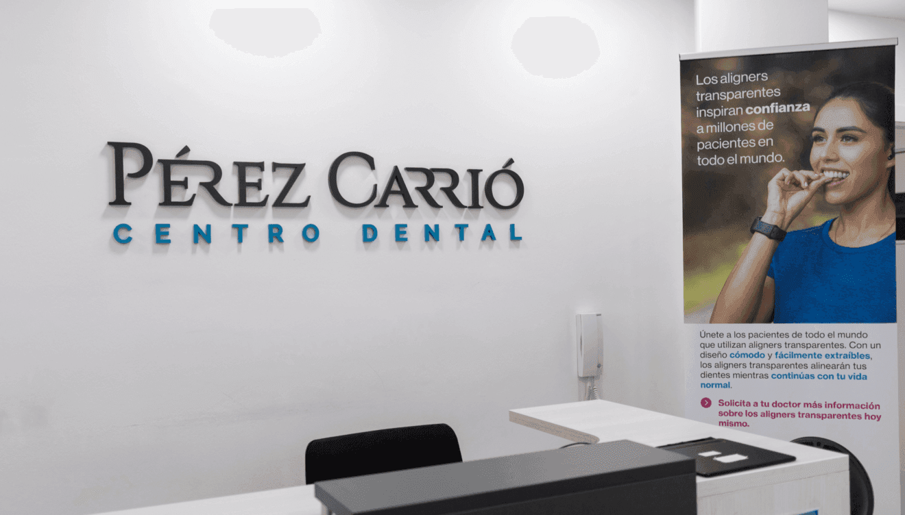 El equipo de Centro Dental Pérez Carrió se compromete a escuchar las preocupaciones