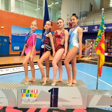 Gimnastas del Club Gimnasia Calpe enla fase provincial individual de nivel absoluto de Benidorm