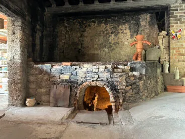 Horno antiguo para cocer las piezas en Alfarería Berenguer (Orbalfar)