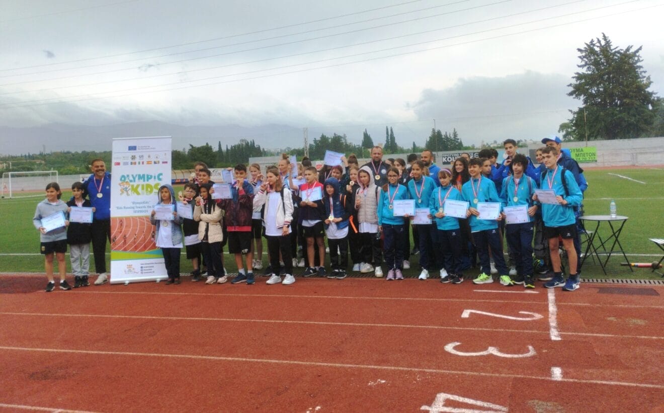 Jóvenes atletas en el Olimpickids