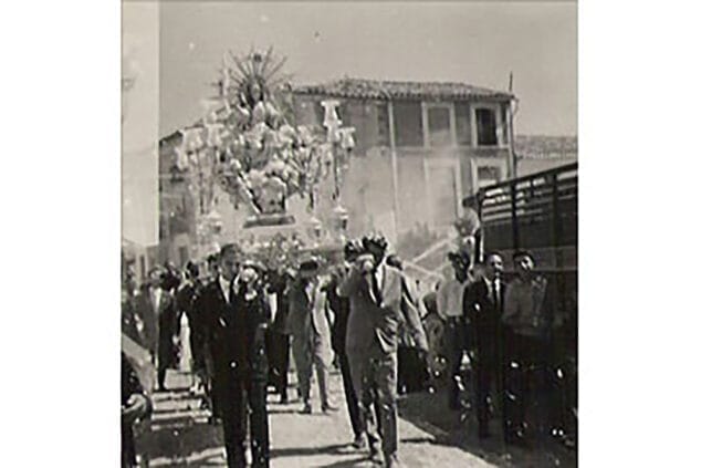 Imagen: Procesión de la Divina Aurora