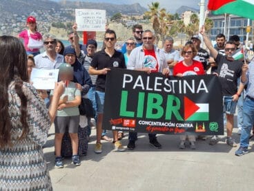 Protestantes en Calp este domingo