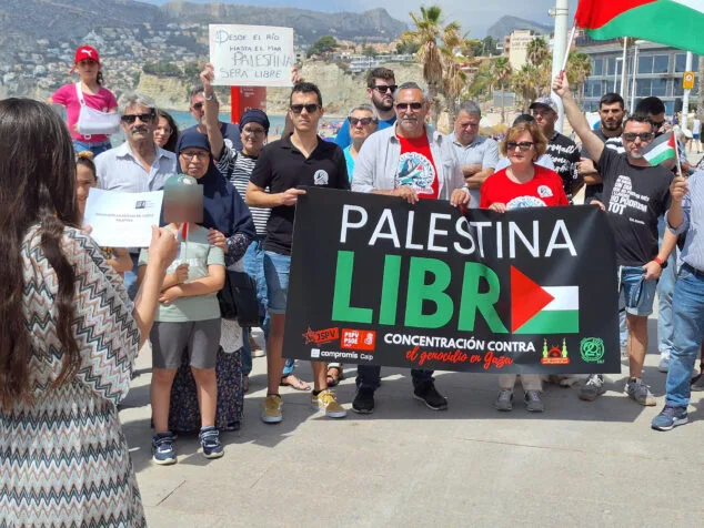 Imagen: Protestantes en Calp este domingo