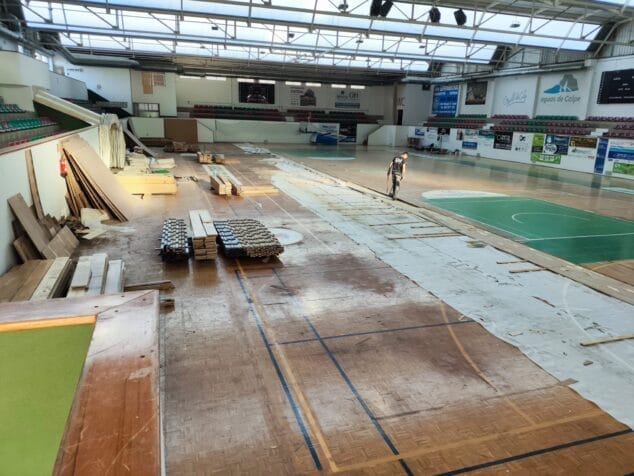 Imagen: Se inician las obras de renovación del pavimento del pabellón Domingo Crespo