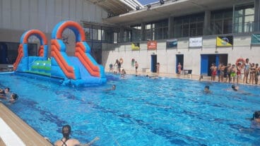 tobogan en la piscina de ondara