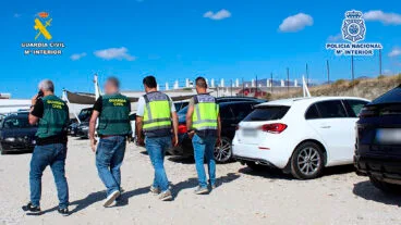 campa de vehiculos robados a refugiados ucranianos