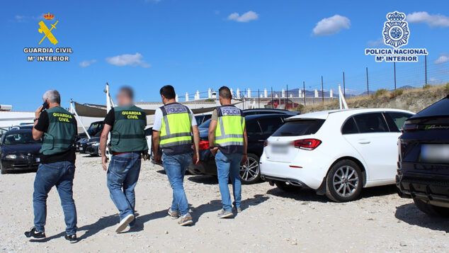 Imagen: Campa de vehículos robados a refugiados ucranianos