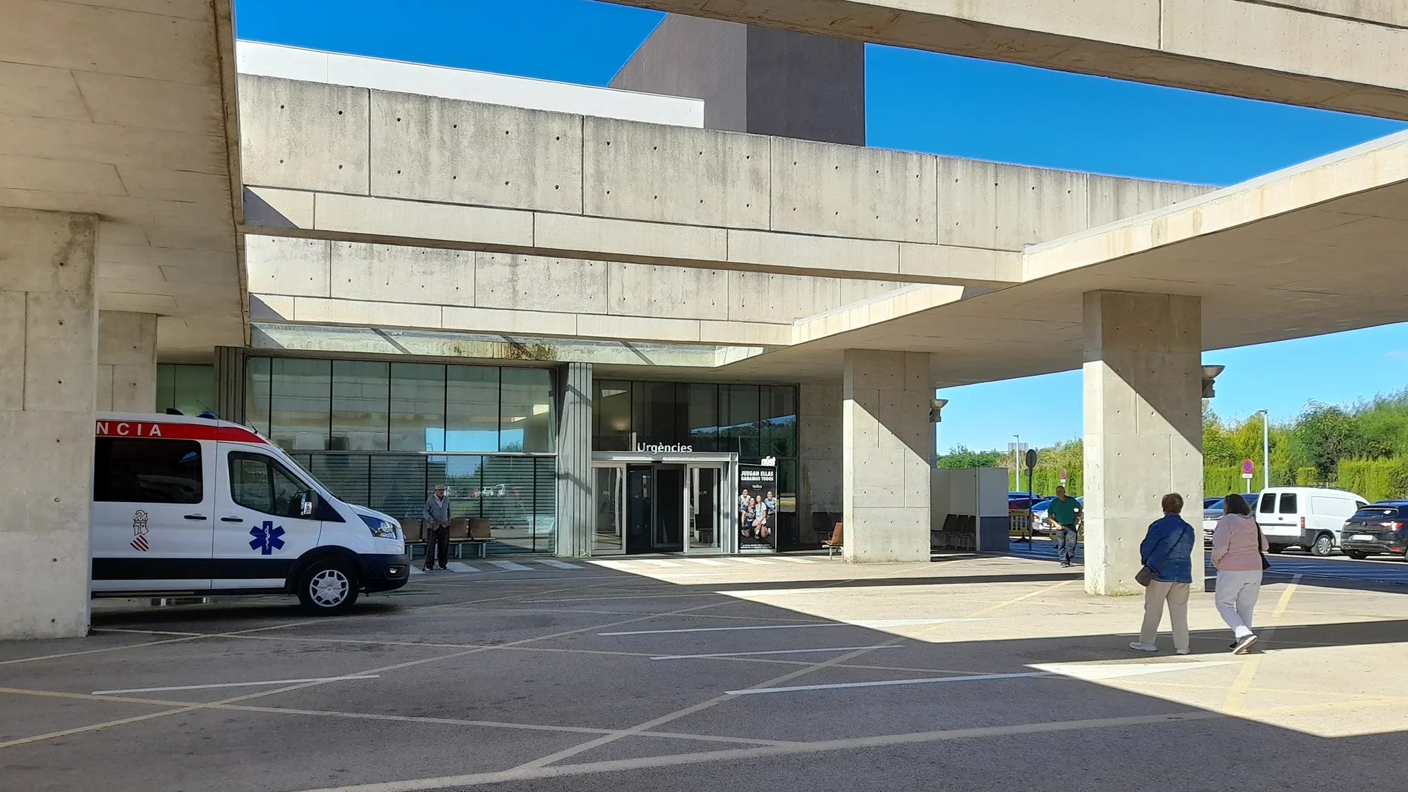 entrada de urgencias del hospital de denia