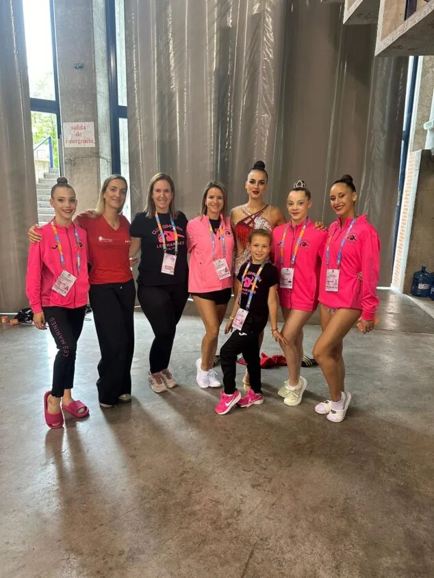 Imagen: Equipo de gimnastas de Calp