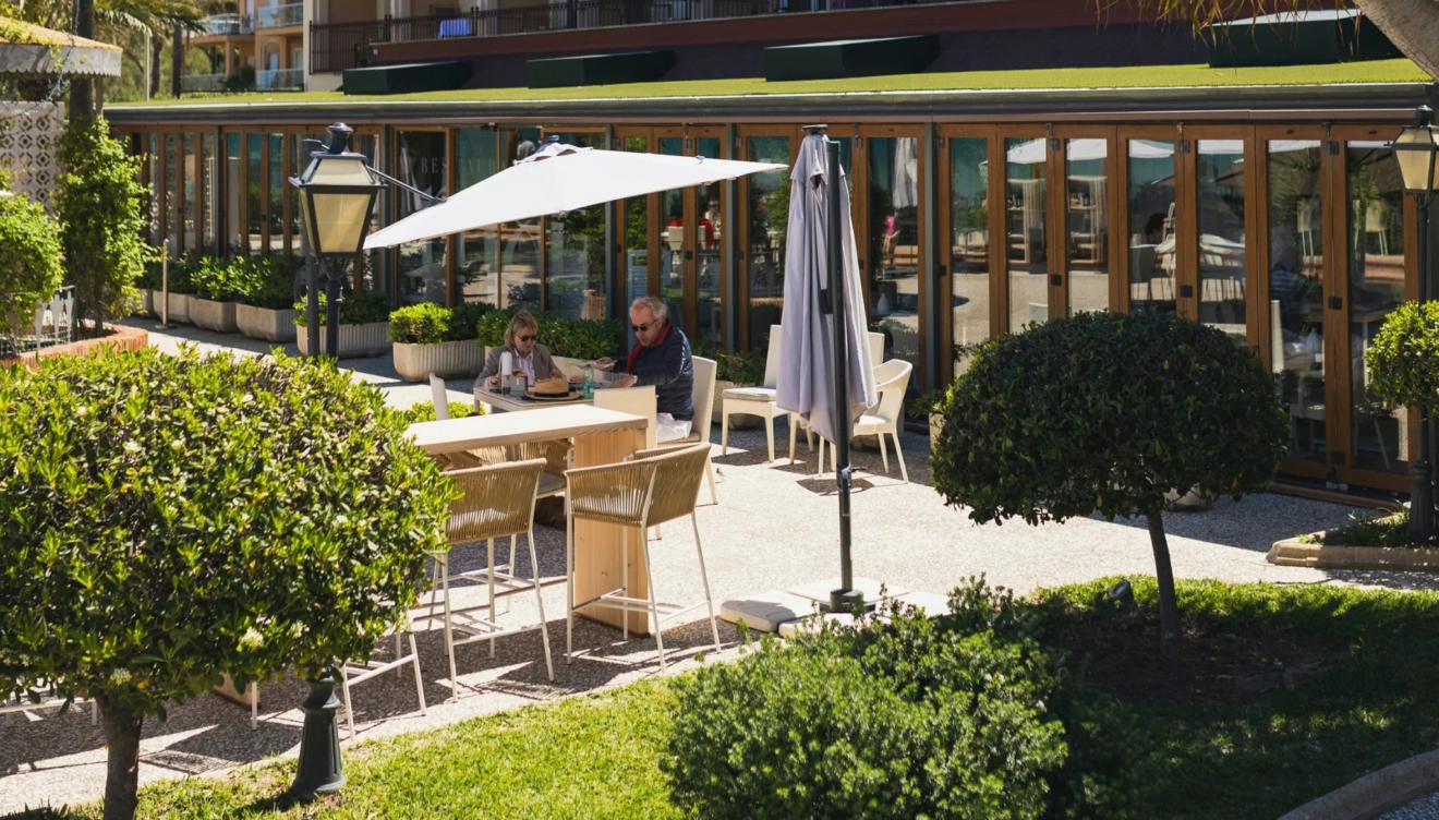 Experiencia gastronómica frente al mar en el Hotel Los Ángeles