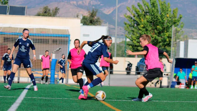 la joven futbolista aitana soler blanquer en el benidorm